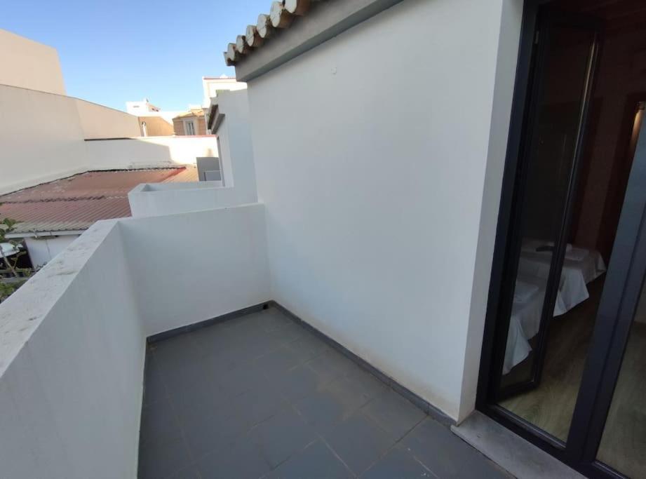 Typical House Faro Downtown Private Entrance Villa Luaran gambar